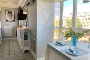 Квартира , 2-ком. VIP на просп.Соборном 133. Апартаменты трехместный  8