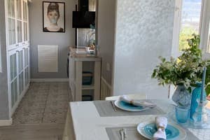 Квартира , 2-ком. VIP на просп.Соборном 133. Апартаменты трехместный  11