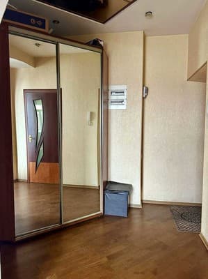 2-ком на просп.Соборном 212 (бульвар Шевченко) 13