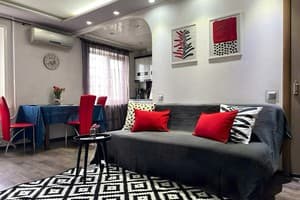 Квартира 2-ком. на ул.Святого Николая 67 (рядом с Университетской площадью)