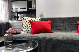 Квартира 2-ком. на ул.Святого Николая 67 (рядом с Университетской площадью). Люкс 4-местный  5