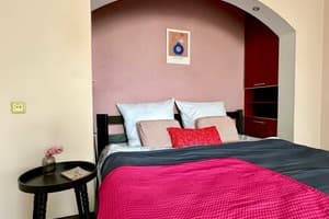 Квартира 2-ком. на ул.Святого Николая 67 (рядом с Университетской площадью). Люкс 4-местный  12