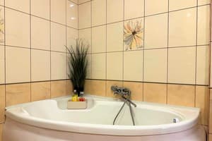 Квартира 2-ком. по просп. Соборный 171 (бульвар Шевченко). Полулюкс 4-местный на проспекте Соборный 171 15