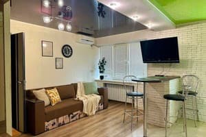 Квартира 2-ком. ул. Победы 87а (Козак-Палац). Апартаменты 4-местный 2-ком. по ул. Победы 87а рядом с ВЦ 5