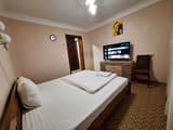 4 кровати с кондиционером и балконом. Alex Apartments. 46