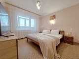 4 кровати с кондиционером и балконом. Alex Apartments. 2
