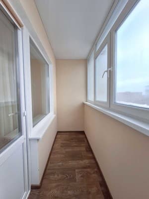 4 кровати с кондиционером и балконом. Alex Apartments. 6