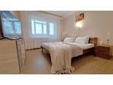 4 кровати с кондиционером и балконом. Alex Apartments. 7