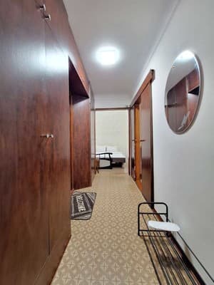 4 кровати с кондиционером и балконом. Alex Apartments. 10