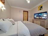 4 кровати с кондиционером и балконом. Alex Apartments. 15