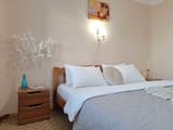4 кровати с кондиционером и балконом. Alex Apartments. 21