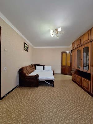 4 кровати с кондиционером и балконом. Alex Apartments. 29