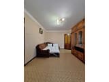 4 кровати с кондиционером и балконом. Alex Apartments. 29