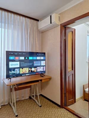 4 кровати с кондиционером и балконом. Alex Apartments. 42