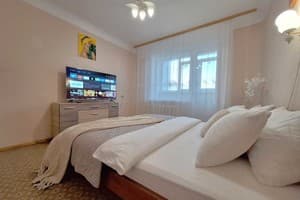 Квартира 4 кровати с кондиционером и балконом. Alex Apartments.. Апартаменты двухместный  9