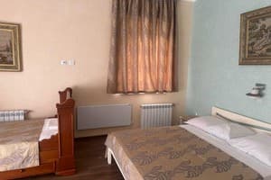 Отель Александрия. Улучшенный двухместный (двухкомнатный) 4