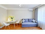 Alex Apartments. White rotunda. 25