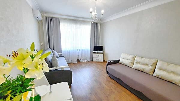 Alex Apartments. White rotunda. 2