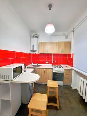 Alex Apartments. White rotunda. 14