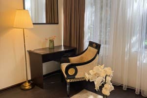 Готель Alex Hotel. Люкс 4-місний  11