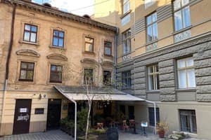 Апарт-отель Arsenalna Apartments. Люкс трехместный  1