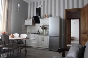 Отель Barin House. Апартаменты 4-местный с кухней 14