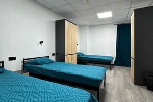 Хостел Батискаф. Место в женском 5-местном номере санузел на блок 1