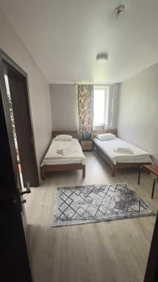 Біля Замку 34