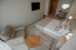 Готель Blue Mare Residence. Люкс двомісний з видом на сад 2