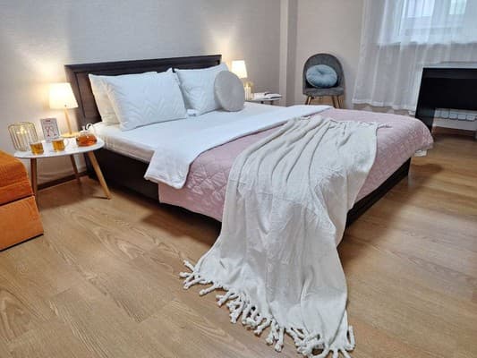 Большая кроватка на Садовом. Alex Apartments 11