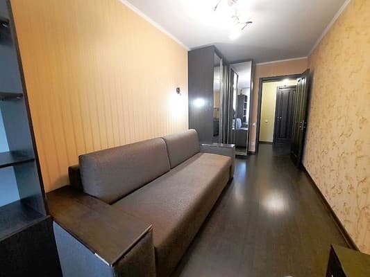 Ботаник. Alex Apartments (бесконтактное поселение 24/7) 1