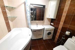 Квартира Ботаник. Alex Apartments (бесконтактное поселение 24/7). Семейный трехместный +3.  Ботаник 6