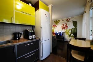 Квартира Ботаник. Alex Apartments (бесконтактное поселение 24/7). Семейный трехместный +3.  Ботаник 12