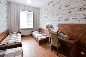 Хостел Центр . Эконом трехместный  3