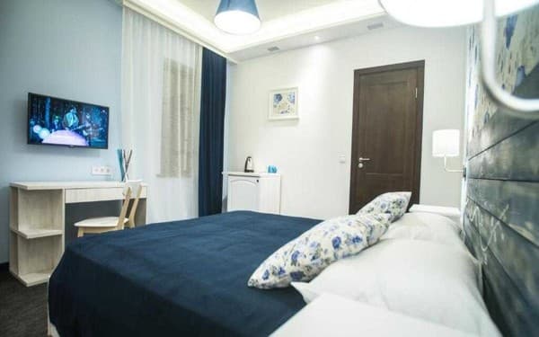 Central Hotel 8