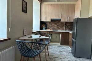 Центральный 4