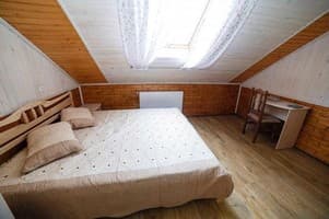 Гостиный двор Corner House. Стандарт трехместный Мансардный 1
