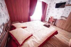 Гостиный двор Corner House. Улучшенный двухместный с кроватью king-size 2