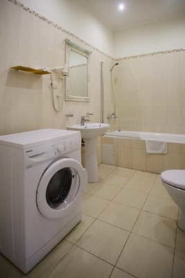 Corona Hotel&Apartments  15