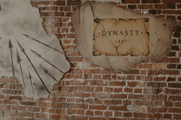 DYNASTY 4
