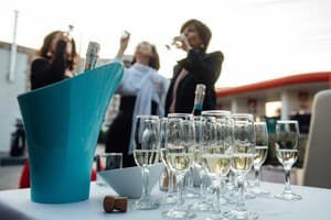 Добрый Хостел & Ресторан.Сommunity & change the world 24