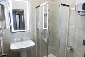 Donald hotel 7
