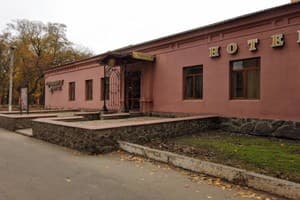 Дворцовый 1