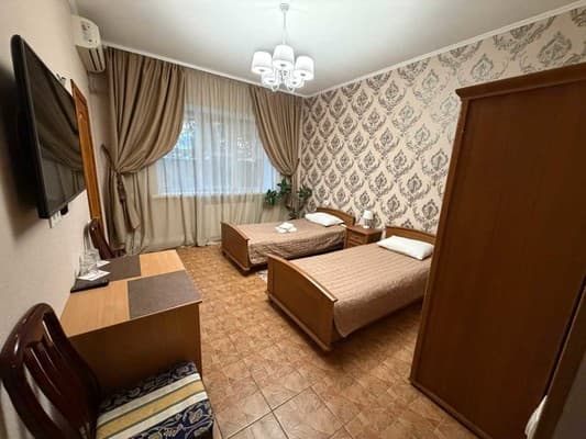 Дворянский 50