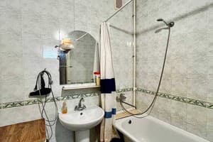 Двухкомнатная в центре города 11