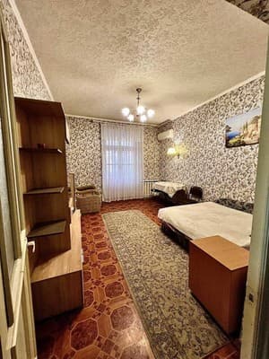 Двухкомнатная в центре города 2