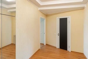 Квартира Двухкомнатная возле Запорожской площади. Люкс 4-местный возле Запорожской площади 7