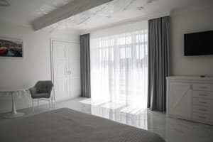 Отель ELLING. Люкс 4-местный  10