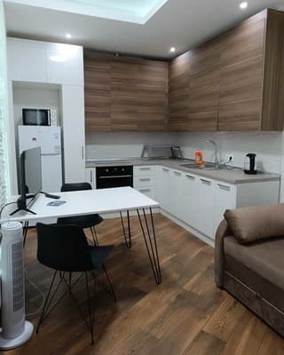 EPAPARTMENT 4