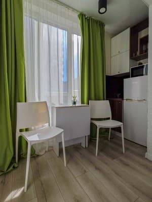 Еко студія на Залізничному вокзалі 19